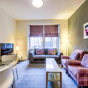 Joivy Perfect Location! - Stylish & Cosy Rose St Apt Edinburgh